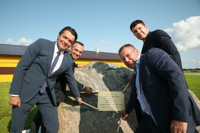 «ДолговГрупп» открыл новую бройлерную птицефабрику 